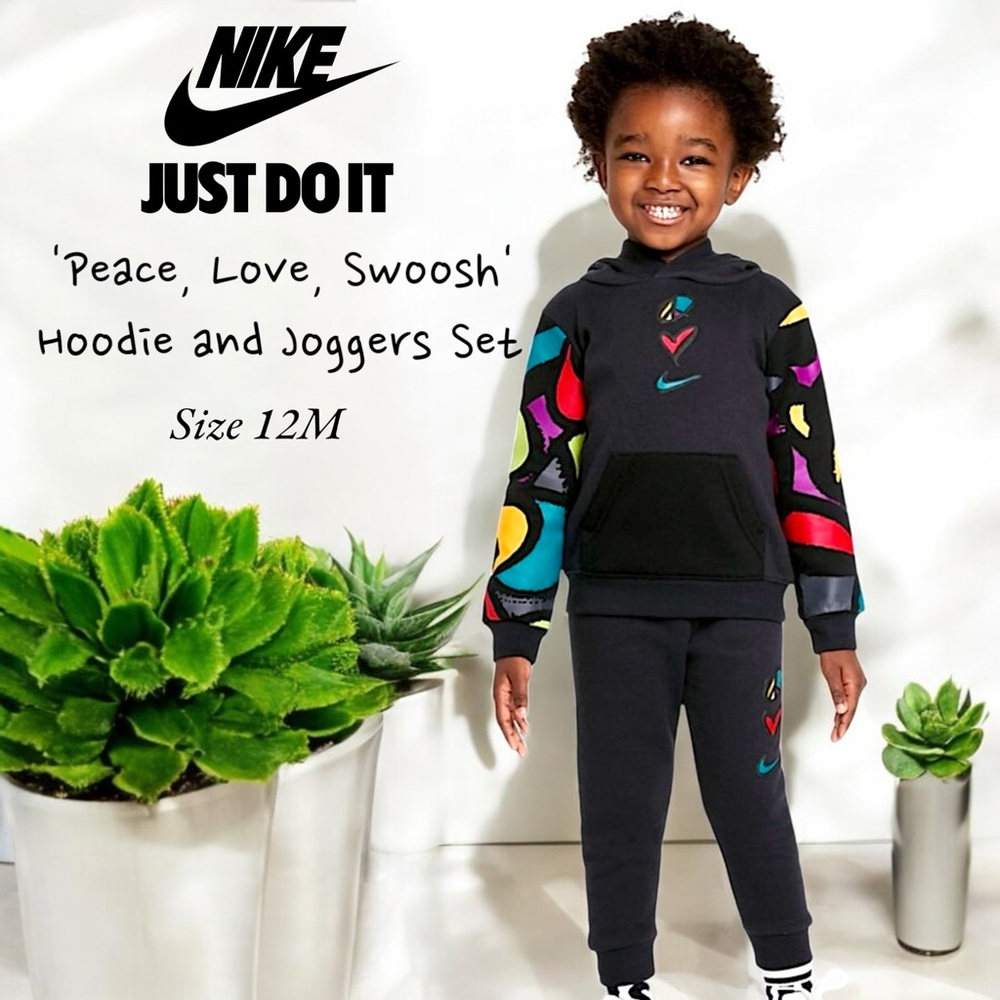 Nike Toddler 'Peace, Love, Swoosh' Hoodie and Joggers Set Size 12 M